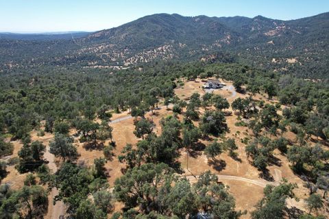 A home in North Fork