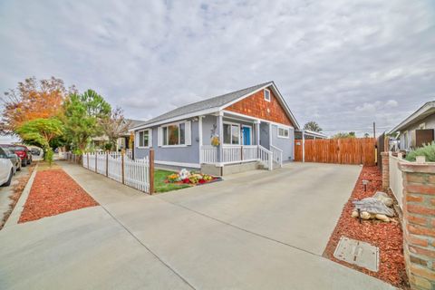 A home in Coalinga