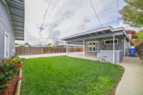 A home in Coalinga