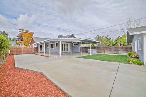 A home in Coalinga