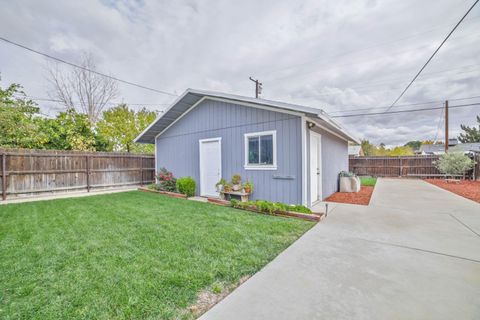 A home in Coalinga