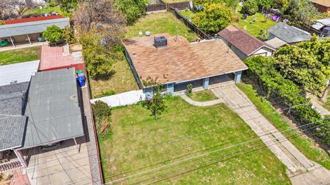 A home in Reedley