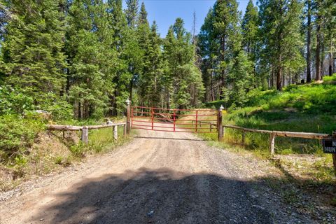 A home in Oakhurst