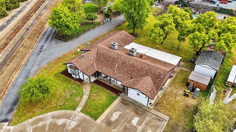 A home in Del Rey