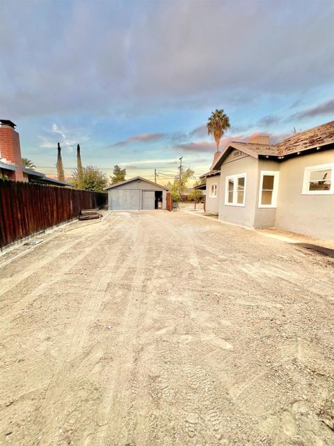 A home in Coalinga