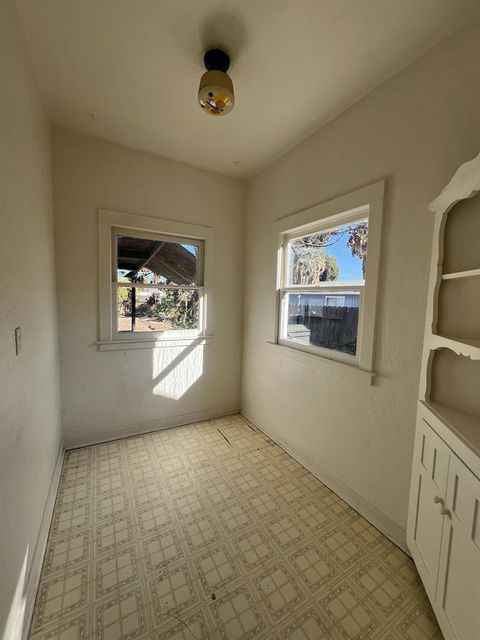 A home in Coalinga