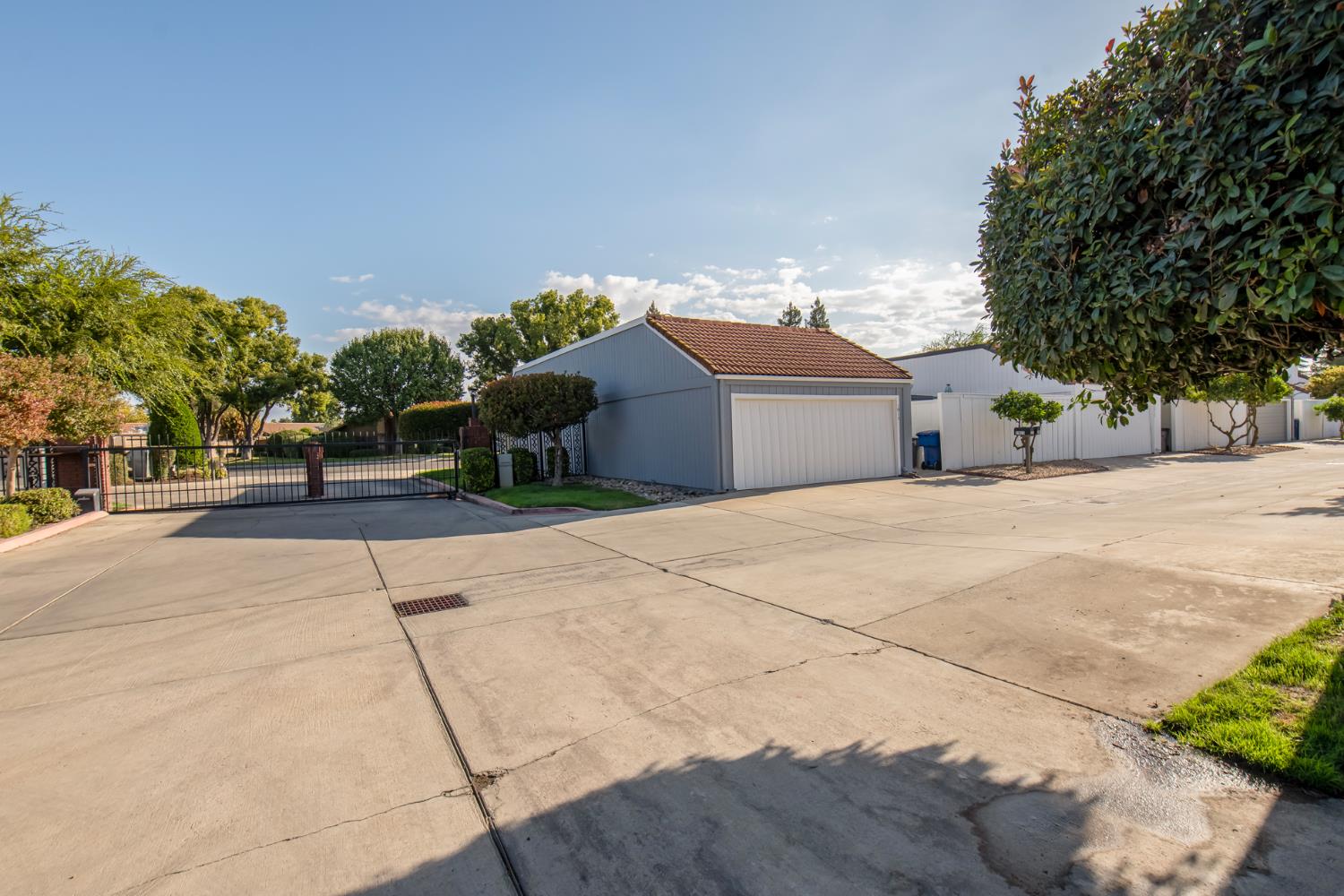 1915 W Santa Ana Avenue - Photo 4