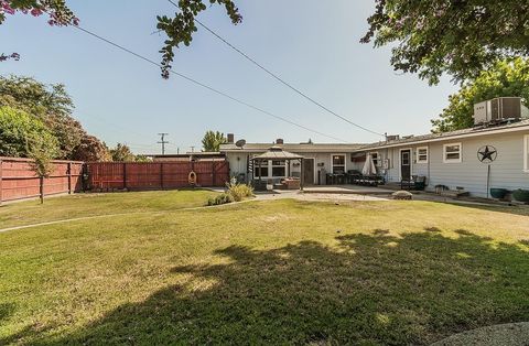 A home in Kingsburg