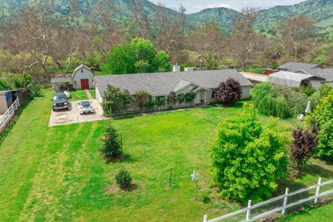 A home in Sanger