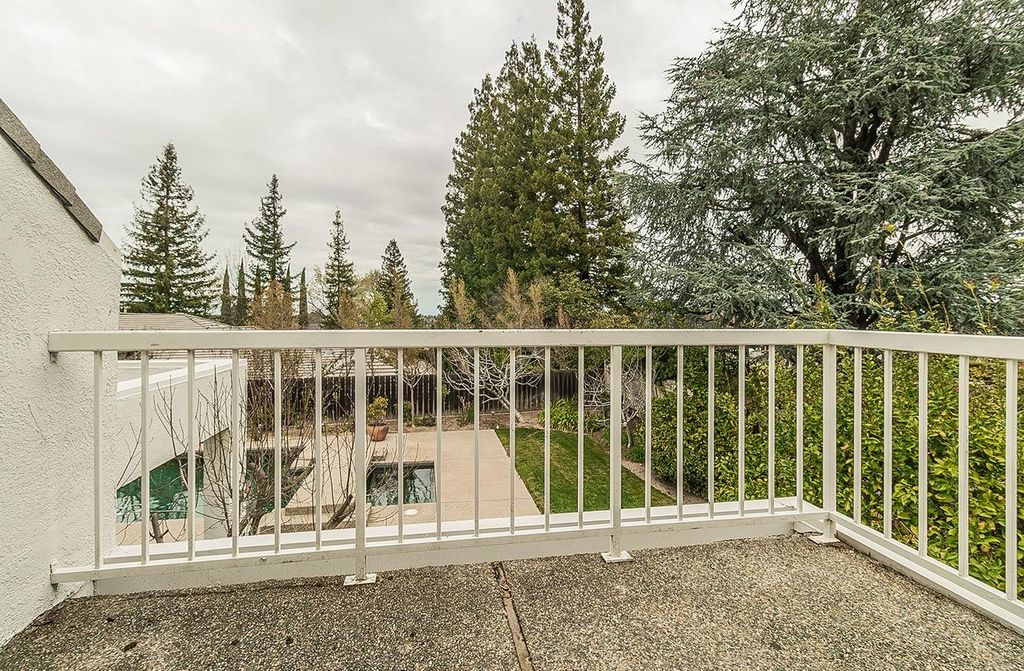 listing image 50