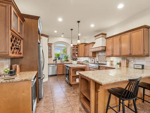 541 W Warwick Avenue, Clovis, CA 93619 - MLS#: 626021