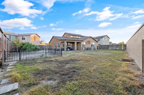 A home in Lemoore