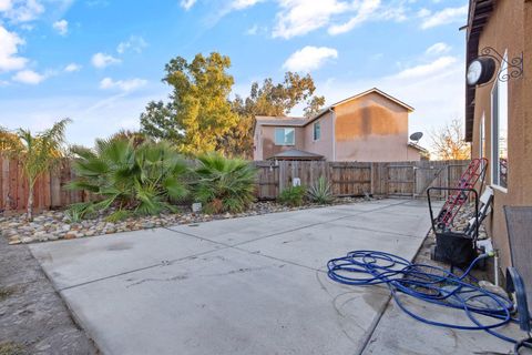 A home in Lemoore