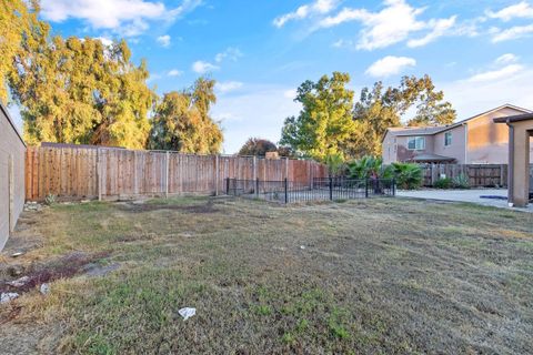 A home in Lemoore