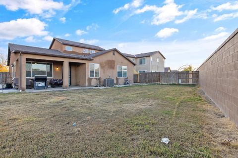 A home in Lemoore