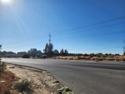 A home in Reedley