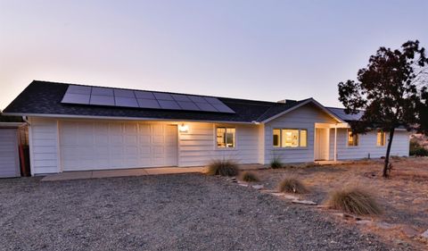 A home in Mariposa