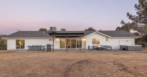 A home in Mariposa