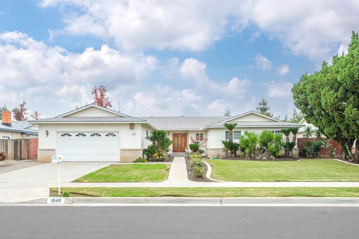 1646 W Paul Avenue - Photo 3