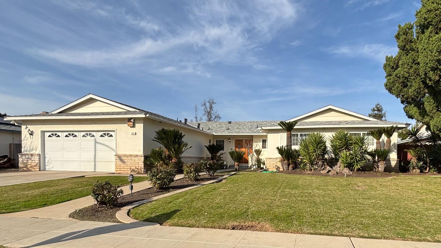 1646 W Paul Avenue - Photo 2