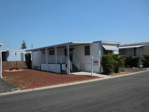 221 W Herndon Avenue Unit 132, Pinedale, CA 93650 - MLS#: 630112