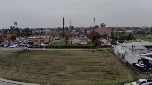 118 N 9TH ST, FOWLER, CA 93625 - Image e2c978d0c1df4281c27de71ef8bc86cf/449627103
