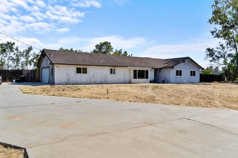 A home in Madera