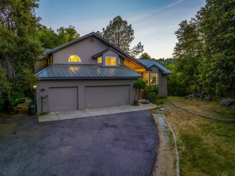 39301 Moonray Ln, Oakhurst, CA 93644 - MLS#: 629050