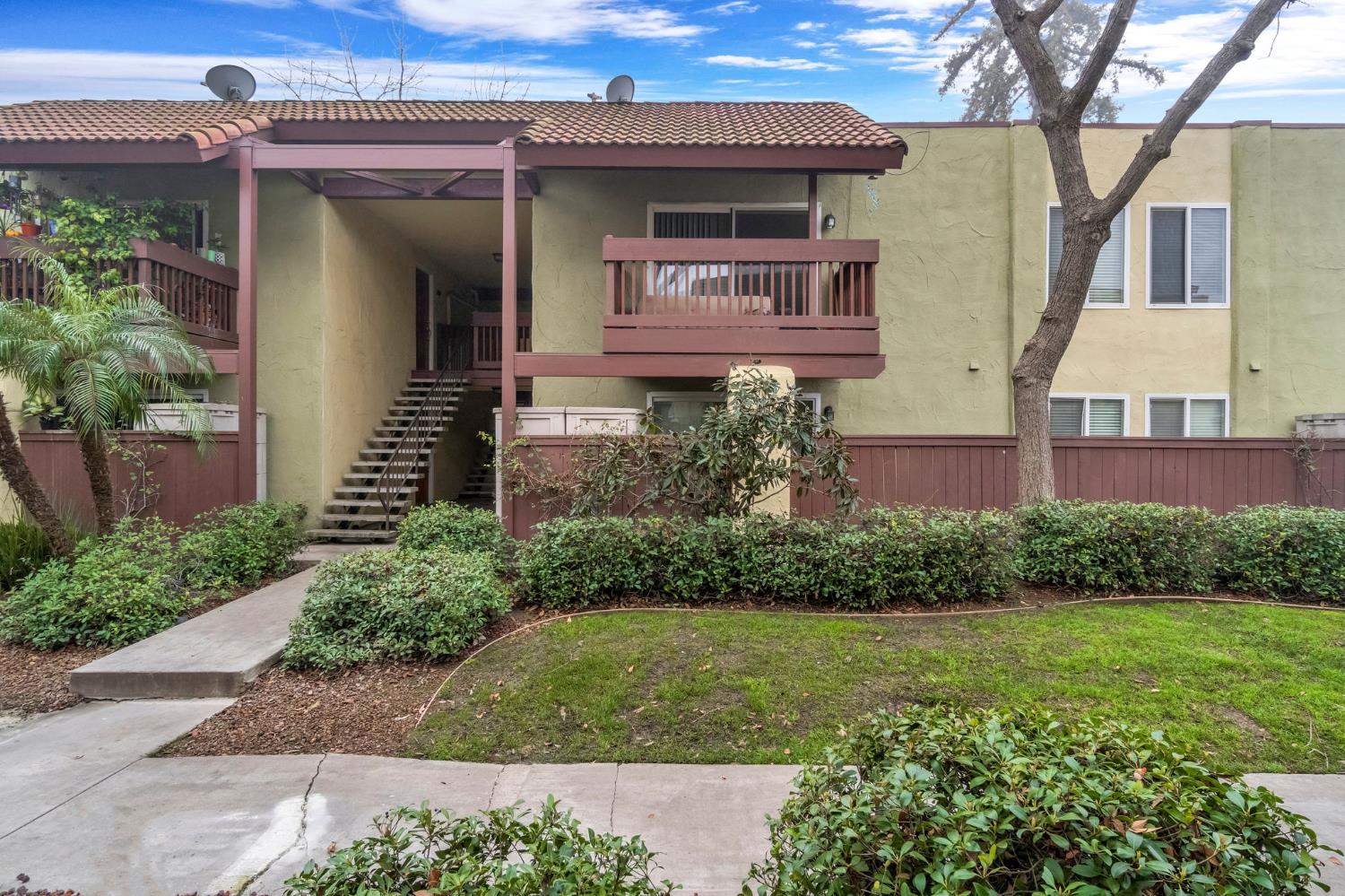 2881 Huntington Boulevard 126 - Photo 2