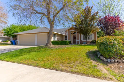 218 Casa Buena Lane, Coalinga, CA 93210 - MLS#: 628129