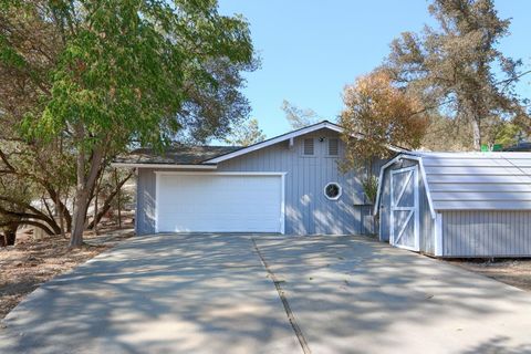 A home in Coarsegold