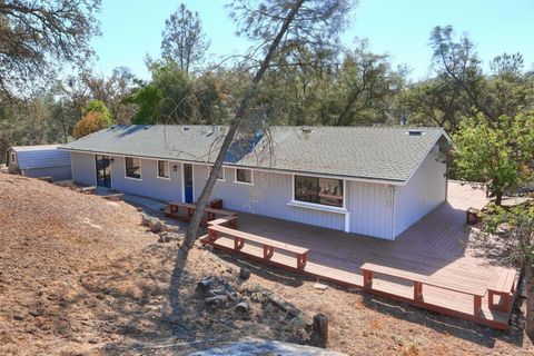 A home in Coarsegold