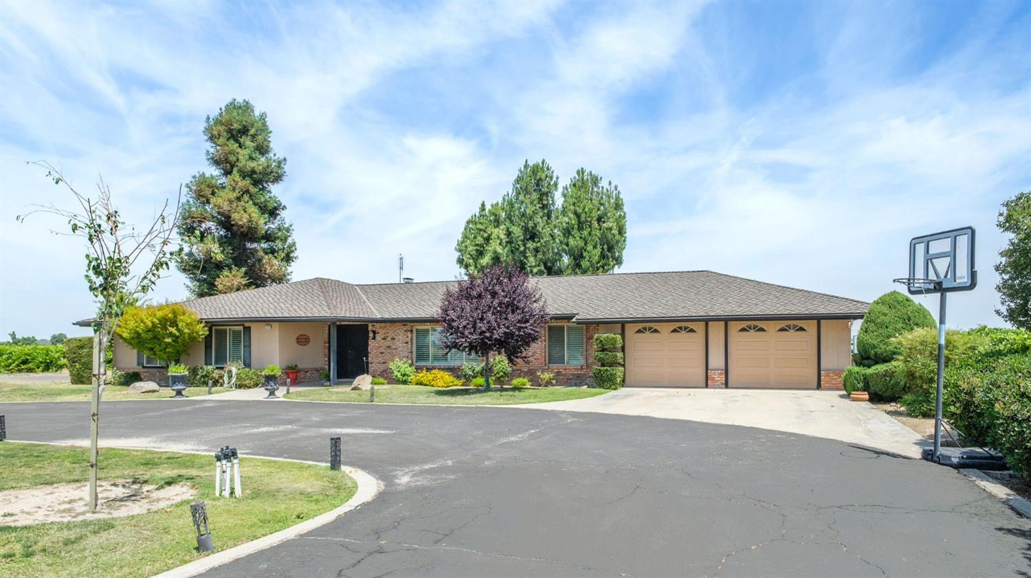 11378 E Dinuba