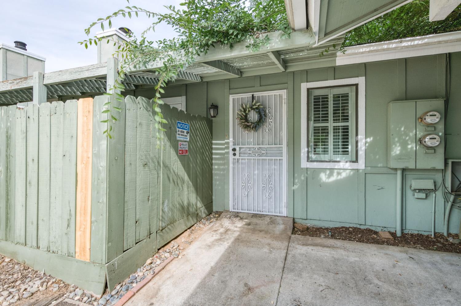 297 E Bullard Avenue 134 - Photo 2