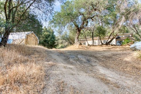 A home in Coarsegold