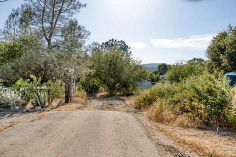 A home in Coarsegold