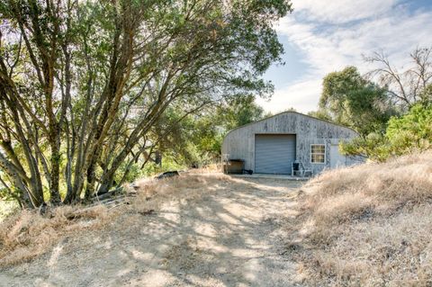 A home in Coarsegold