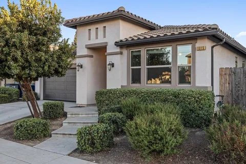 1015 E Carnoustie Avenue, Fresno, CA 93730 - MLS#: 626462