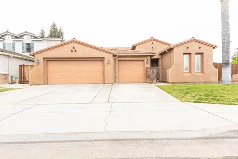 932 Carson Avenue, Clovis, CA 93611 - MLS#: 627330