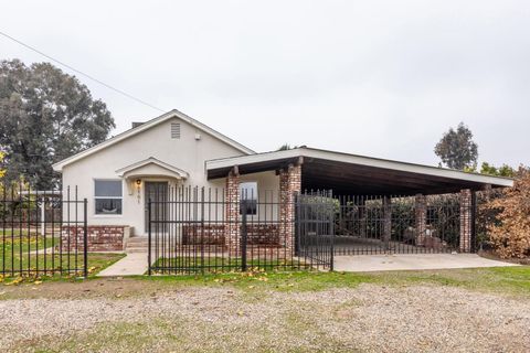 A home in Reedley