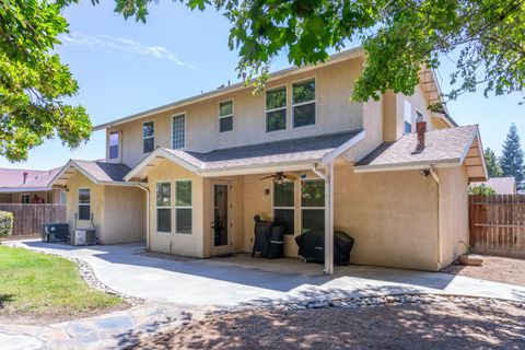 A home in Reedley