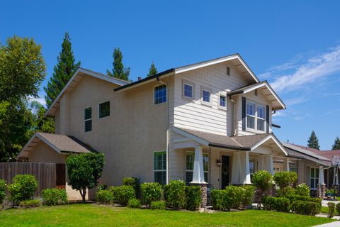 A home in Reedley