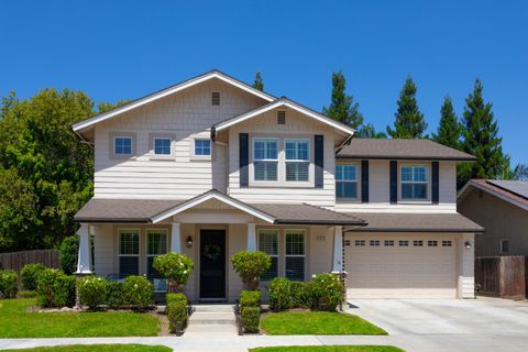 A home in Reedley