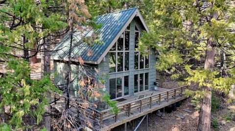 A home in Fish Camp