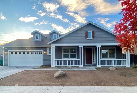 A home in Reedley