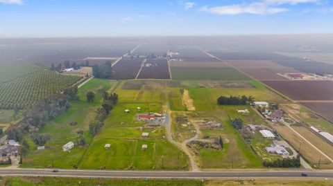 A home in Reedley