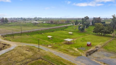 A home in Reedley