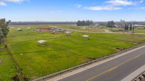 A home in Reedley