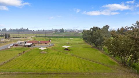 A home in Reedley