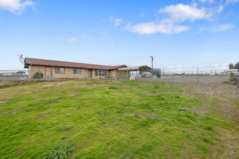 A home in Reedley